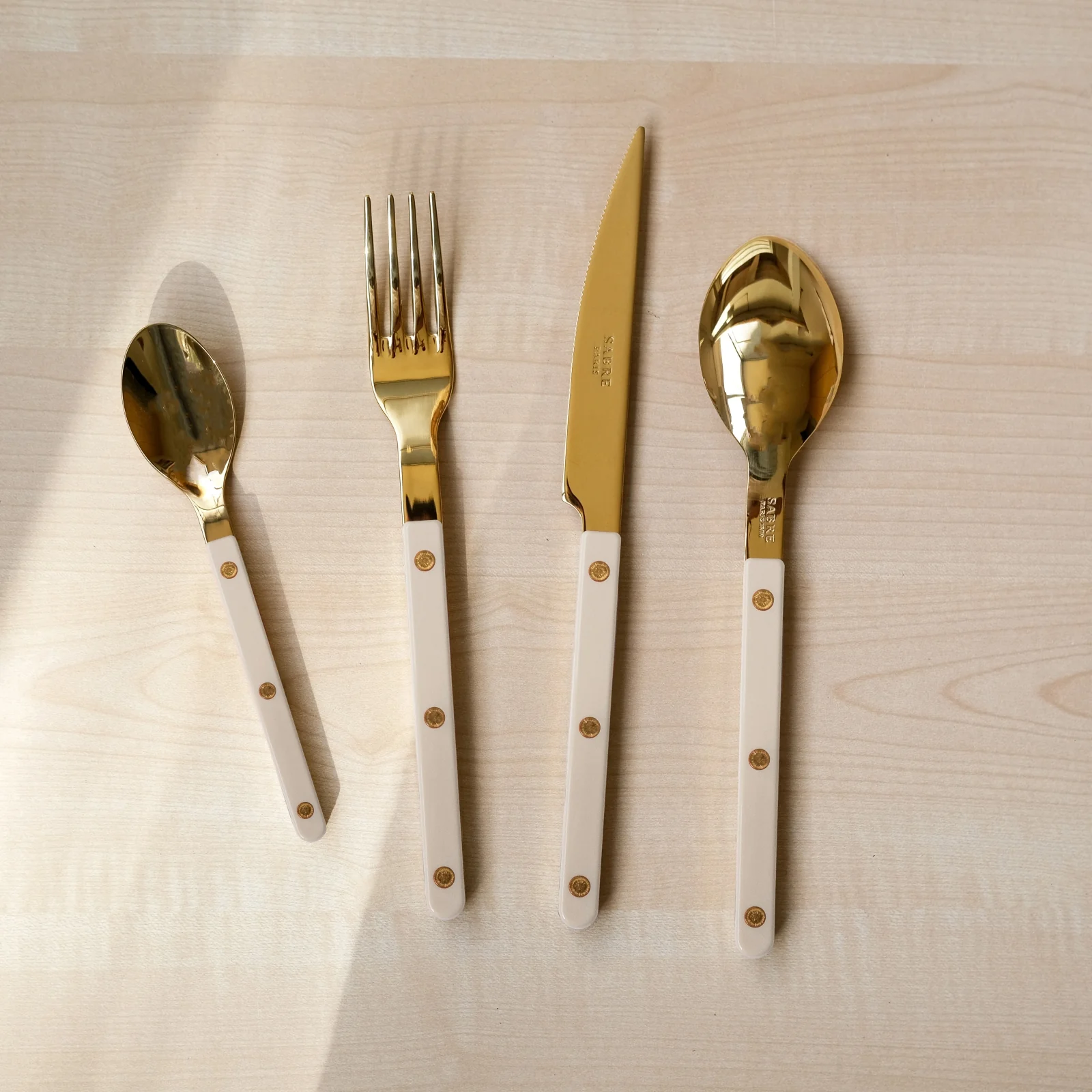 Bistrot couleur Gold Uni, Mastic - Fourchette de table - Image 2