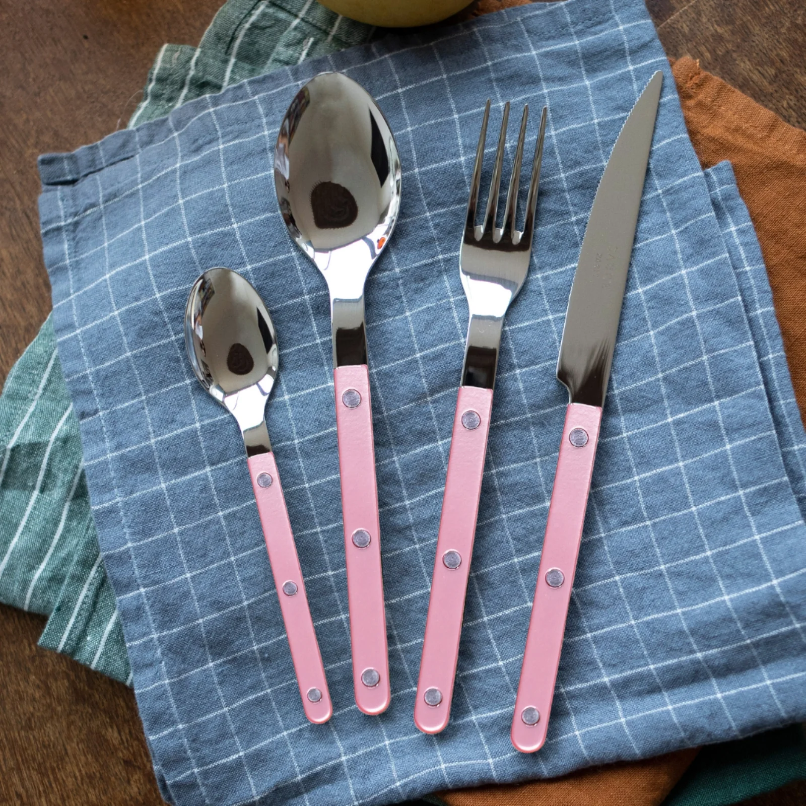 Bistrot Pearly, Rose dragée - Set de 5 couverts de table - Image 2