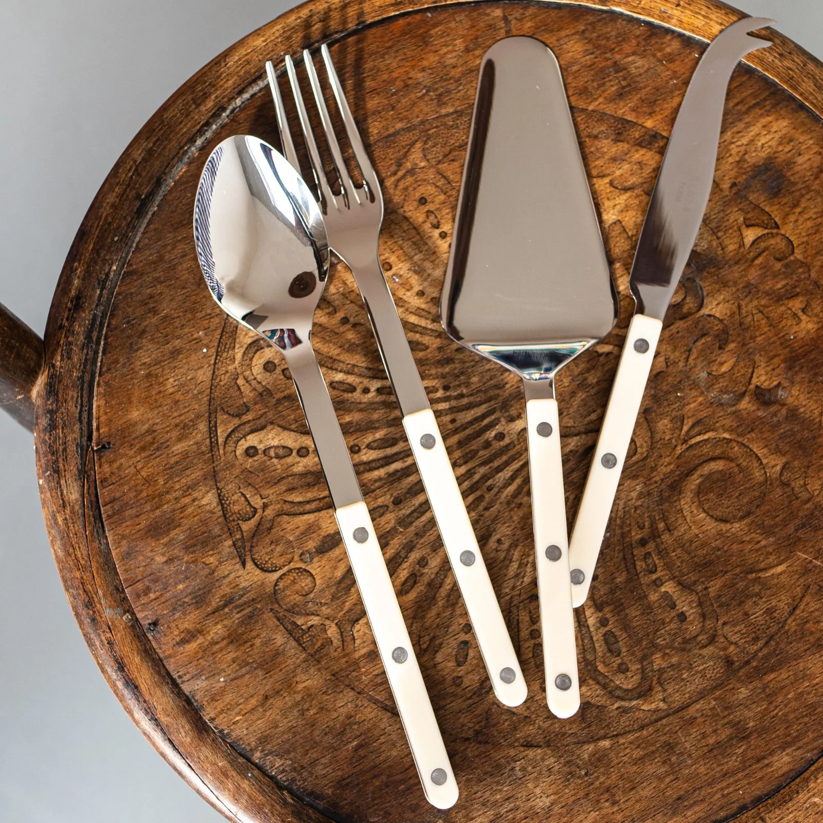 Bistrot Uni, Ivoire - Set Les Essentiels Bistrot - ensemble de 4 couverts de service - Image 2