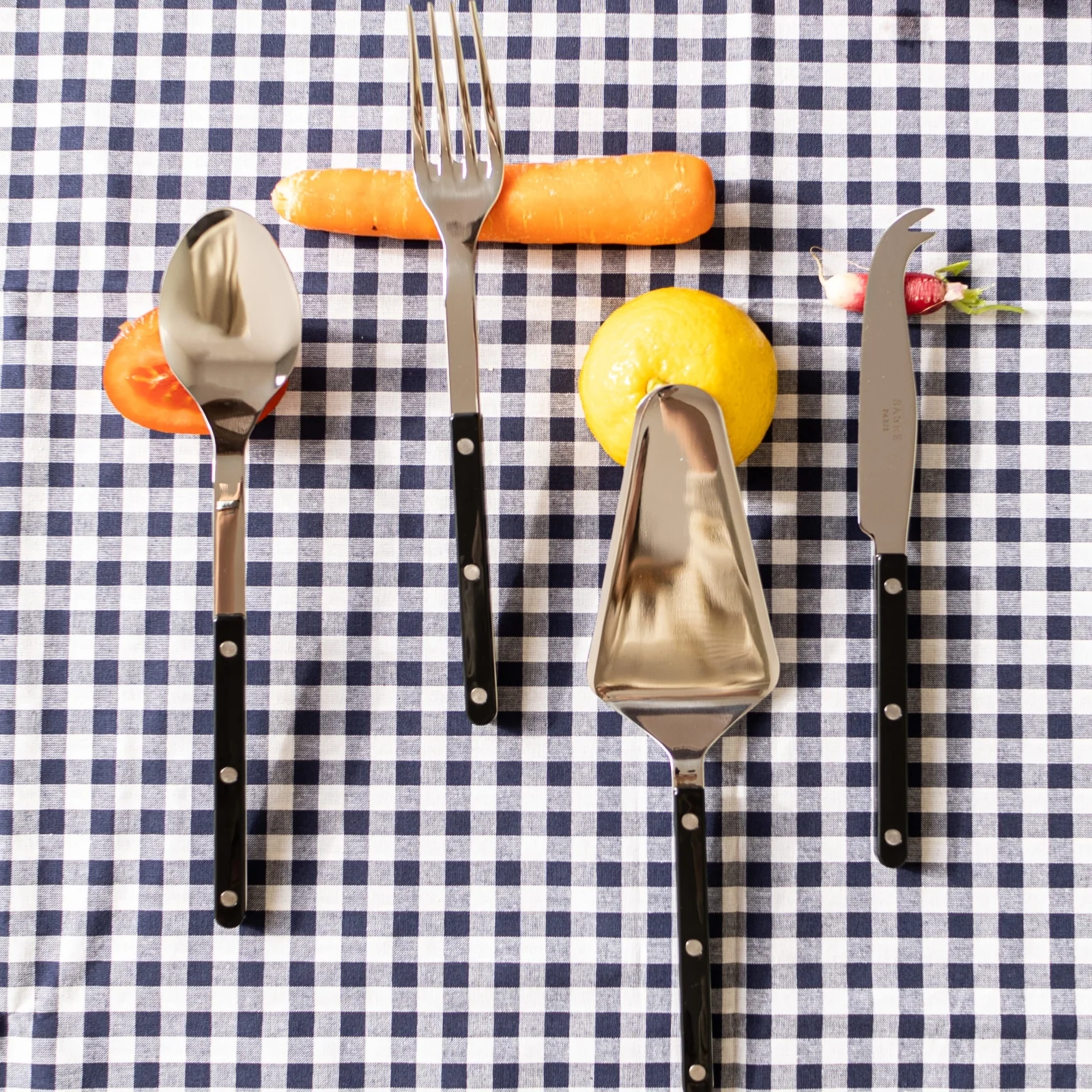 Bistrot Uni, Noir - Coffret Set Les Essentiels - ensemble de 4 couverts de service - Image 2