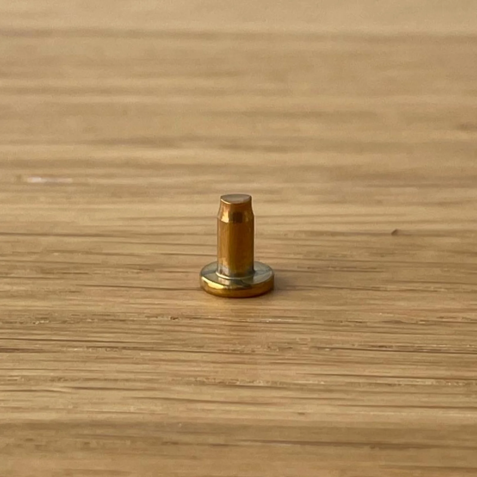 METAL G, OR - RIVET PETIT PLEIN