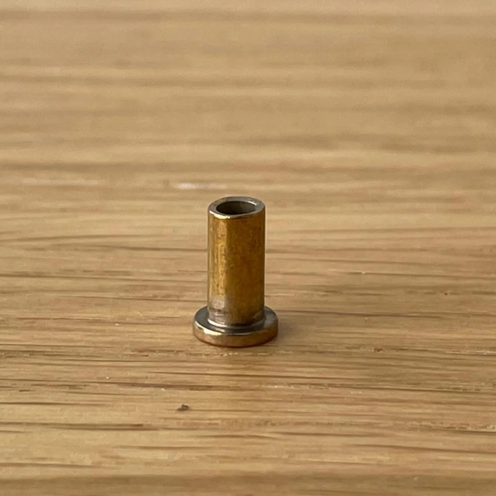 RIVET, Inox - RIVET STANDARD CREU GOLD
